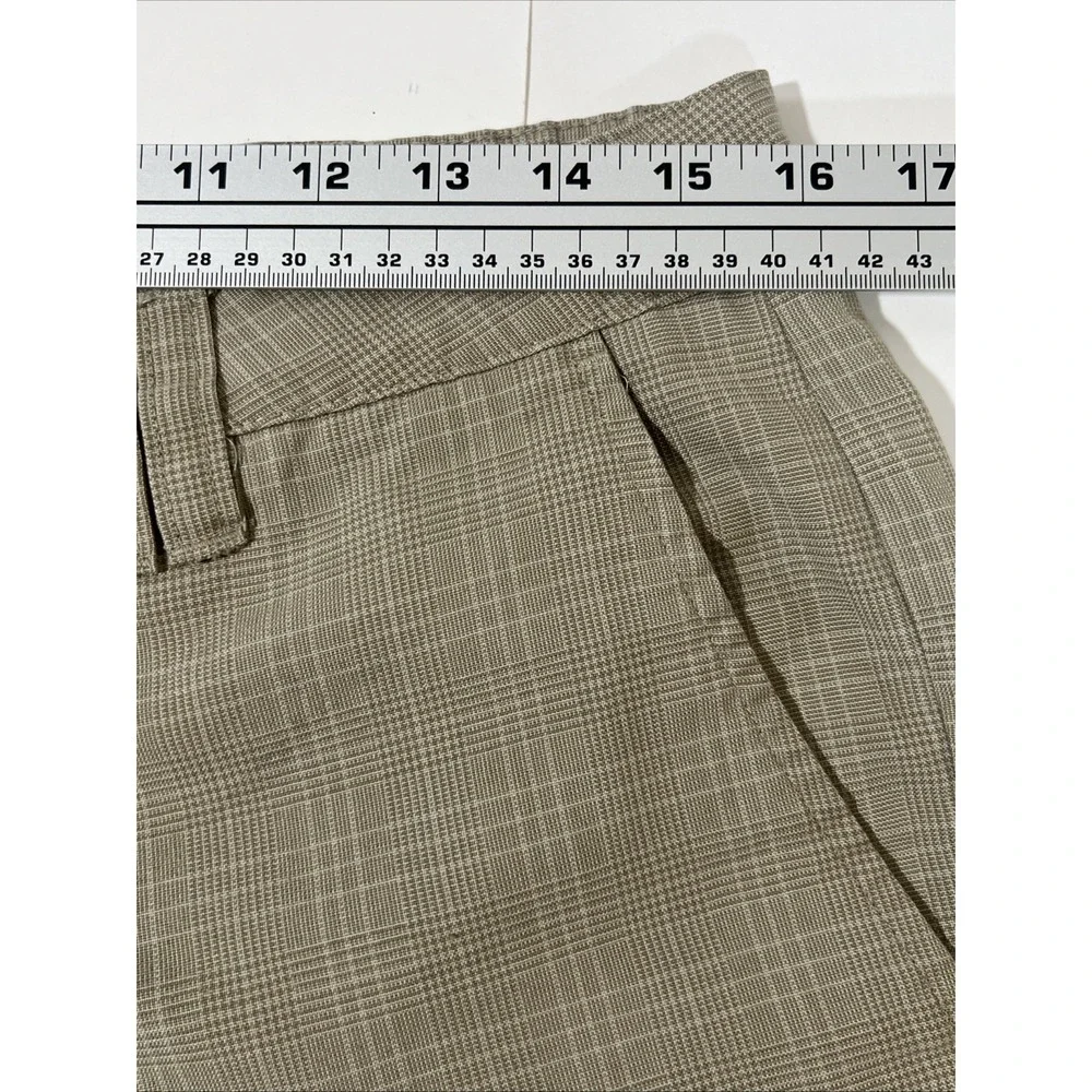 O'Neill Relaxed Fit Beige Chino Shorts Mens 32 Beach Summer Surf Skater